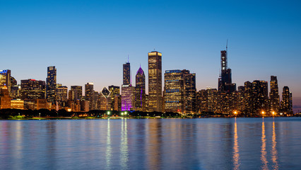 Fototapeta na wymiar Chicago - amazing view over the skyline in the evening - CHICAGO, ILLINOIS - JUNE 12, 2019