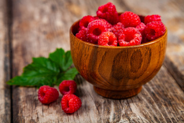Ripe raspberries in a bowl