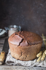 Round rye bread