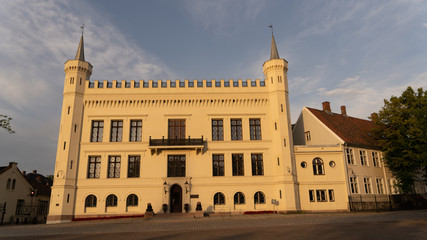 Stary pałac old palace zamek castle  © Dreamnordno