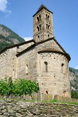 Fototapeta na wymiar Kirche San Nicola, Giornico, Tessin, Schweiz