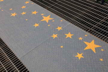 Yellow stars in the checkered plate