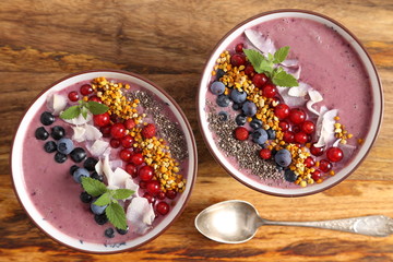 Smoothie bowl.