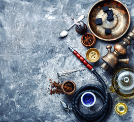 East hookah with tea