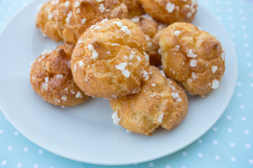 chouquettes