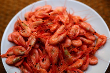 Steamed shrimps /prawns on a plate