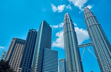 Fotobehang De Petronas Towers in Kuala Lumpur, Maleisië © badahos