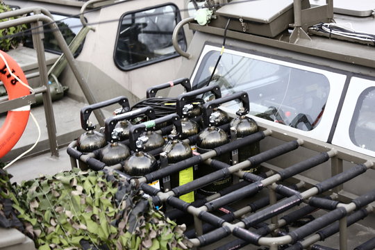 Diving tubes with air /nitrox /trimix