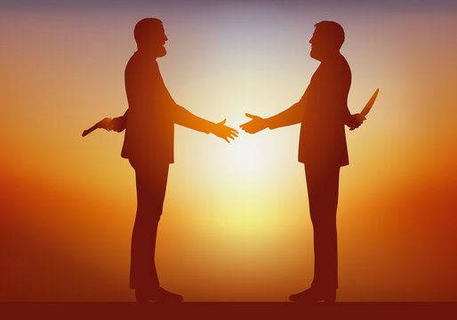 Concept du mensonge et de l&rsquo;hypocrisie avec deux hommes qui se serrent la main en souriant, tout en tenant dans leurs dos, l&rsquo;un un revolver, l&rsquo;autre un couteau.
