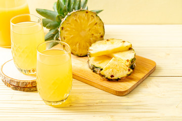 fresh pineapple juice