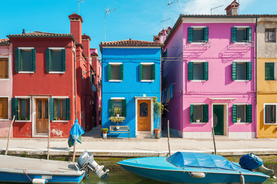 Fototapeta Colorful Residential house in Burano island, Venice, Italy.
