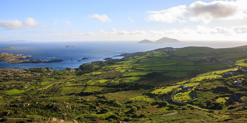 Ring of Kerry, Irland, Panorama über Bealtra Bay, Derrynane, Iveragh Peninsula
