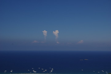 Seltsame Wolken über Sizilien