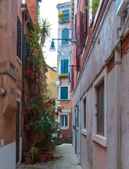 Fototapeta na wymiar The street in Venice. Day foto