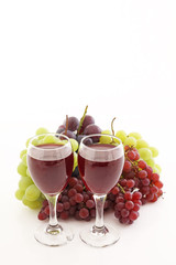 新鮮な果物とワイン