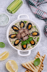 Seafood with brown rice