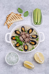 Seafood with brown rice