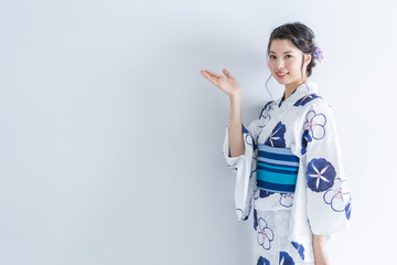 浴衣の女性