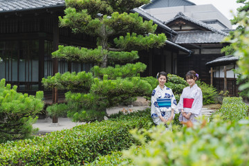 浴衣の女性