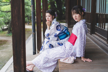 浴衣の女性