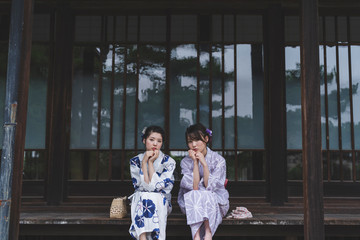 浴衣の女性