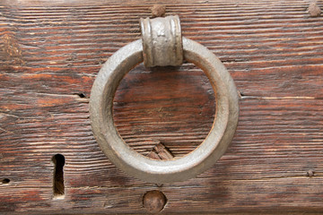 door knocker