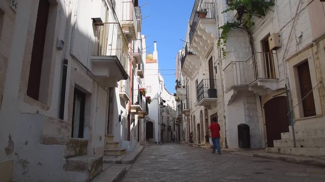 Alleyway. Putignano. Puglia. Italy.