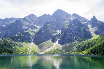 Naklejka na ściany i meble Lago y montañas en Polonia