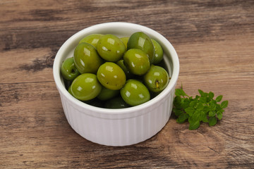 Green Campo Real olives in the bowl