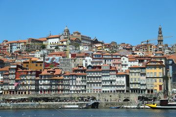 Fototapeta na wymiar Old city Porto