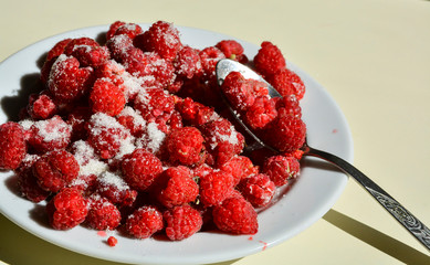 Raspberry with sugar