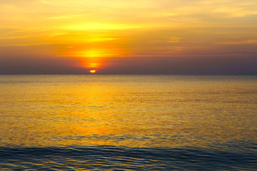 Fototapeta premium sunset over the sea