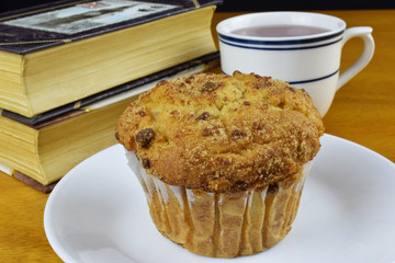 coffee cake  muffin with green tea