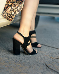 Black sandals for women