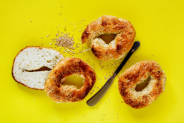 Whole grain bagels