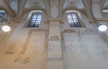 Izaak Synagogue Krakow Interior