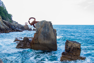 Fototapeta premium sculptures comb of the winds in donostia, san sebastian, spain