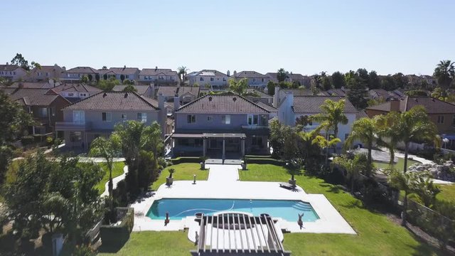 Wealthy Houses in Heights 10