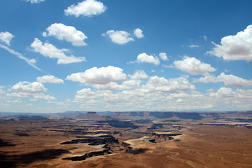 view over Canyonlands National Park and green river 