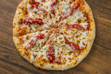 ホームメイドピザ　Italian home-made pizza