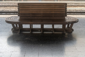 Fototapeta na wymiar wooden bench