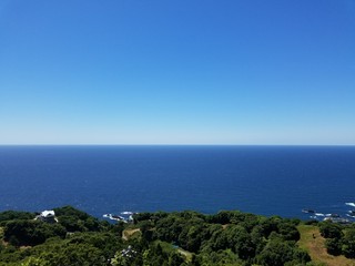 青い海の地平線