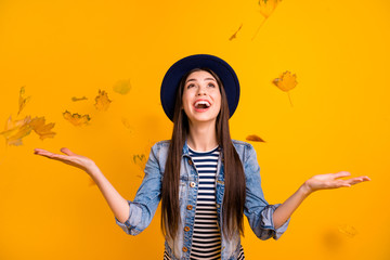 Portrait of her she nice charming winsome attractive lovely optimistic cheerful cheery...