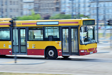 Obraz na płótnie Canvas Autobus miejski.