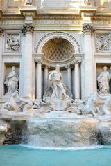 Fototapeta na wymiar The famous Fontana di Trevi