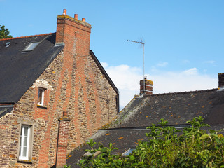vieilles bâtisses