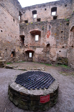 Well in the Burgruine Aggstein;Vienna;Austria
