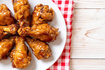 fried chicken with sauce