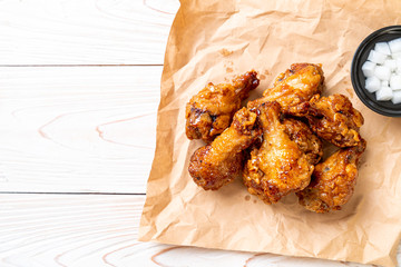 fried chicken with sauce