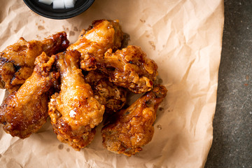 fried chicken with sauce